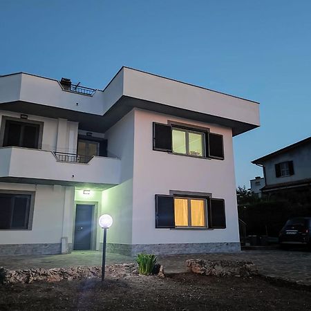 Al Tredici Apartment Ardea Ngoại thất bức ảnh
