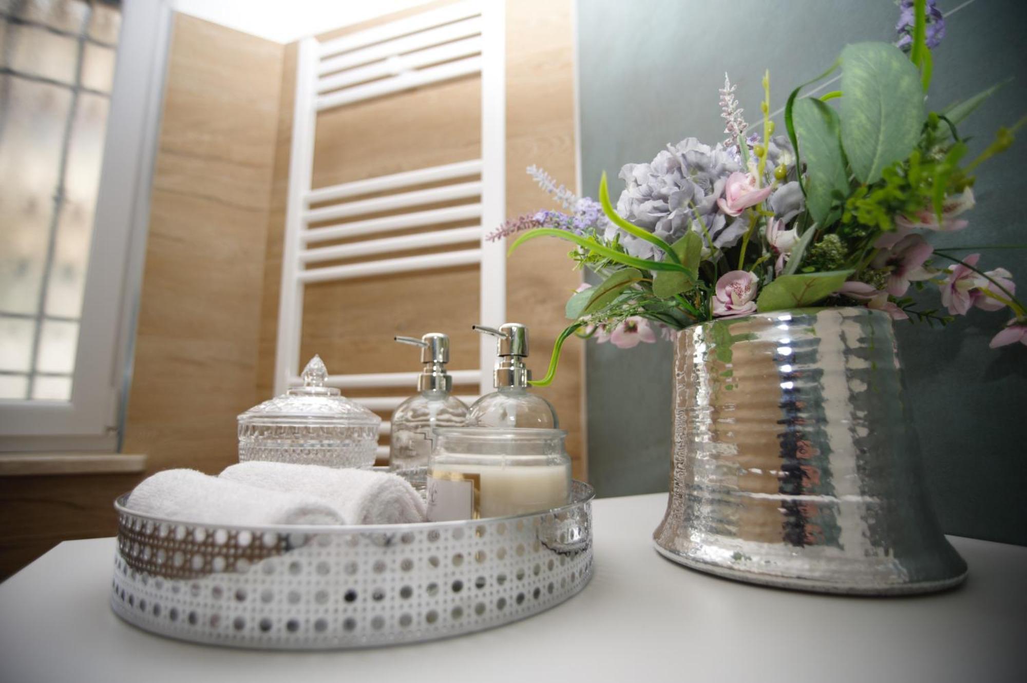 Al Tredici Apartment Ardea Ngoại thất bức ảnh